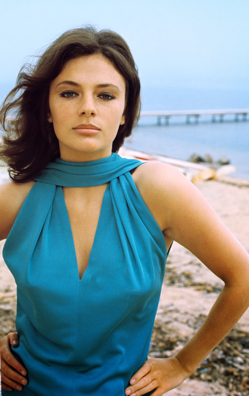 bissetjacqueline_mc45