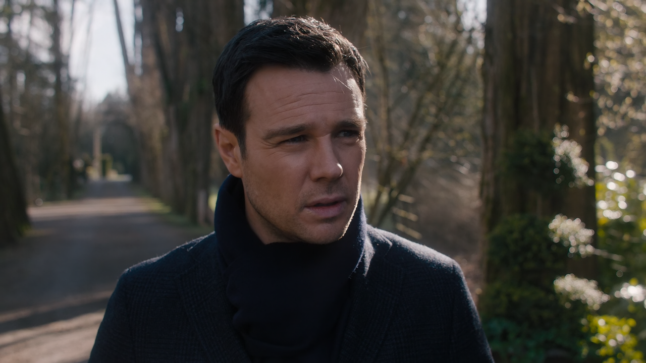 Charmed.(2018).S03E12.Spectral.Healing.1080p.10bit.AMZN.WEB-DL.DDP5.1.HEVC-Vyndros.mkv_snapshot_10.3