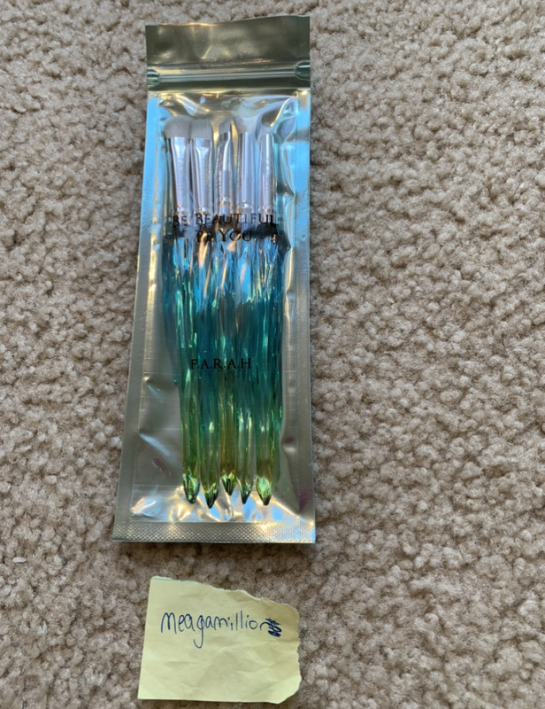 75667044-C0DF-4CAA-B00C-3F0AB19420C2