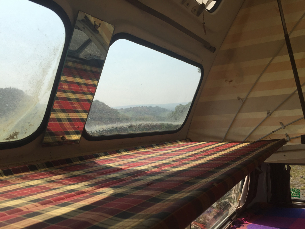 42BD69B9-EE6D-4302-B5DE-18E0A6CBE768