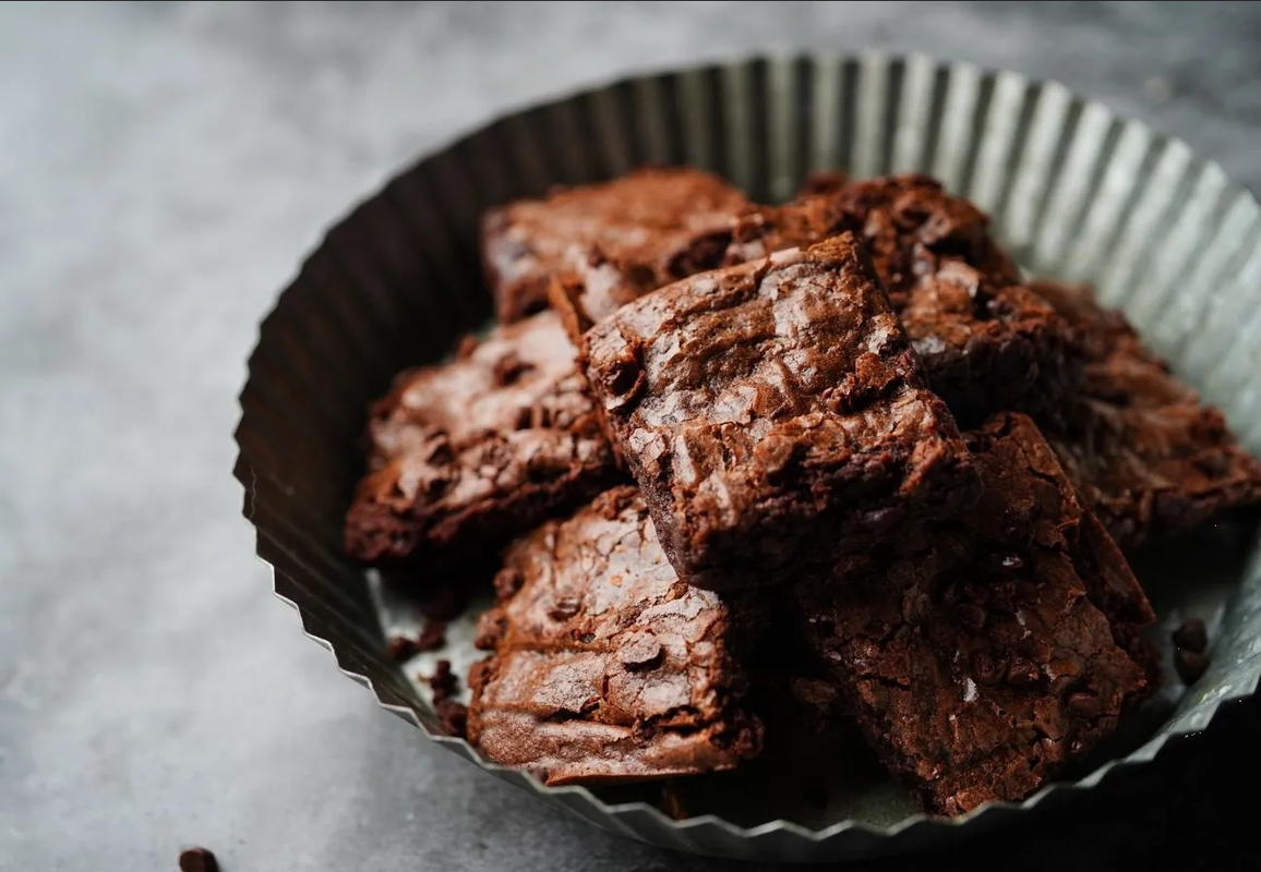 ¿Quieres un postre nutritivo? Haz estos brownies sin harina, altos en proteína