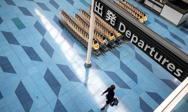 Japón reducirá controles fronterizos de COVID-19 tras 'política de aislamiento'