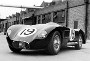 24 HEURES DU MANS YEAR BY YEAR PART ONE 1923-1969 - Page 27 52lm19-Jaguar-CType-Peter-Whitehead-Ian-Stewart-7