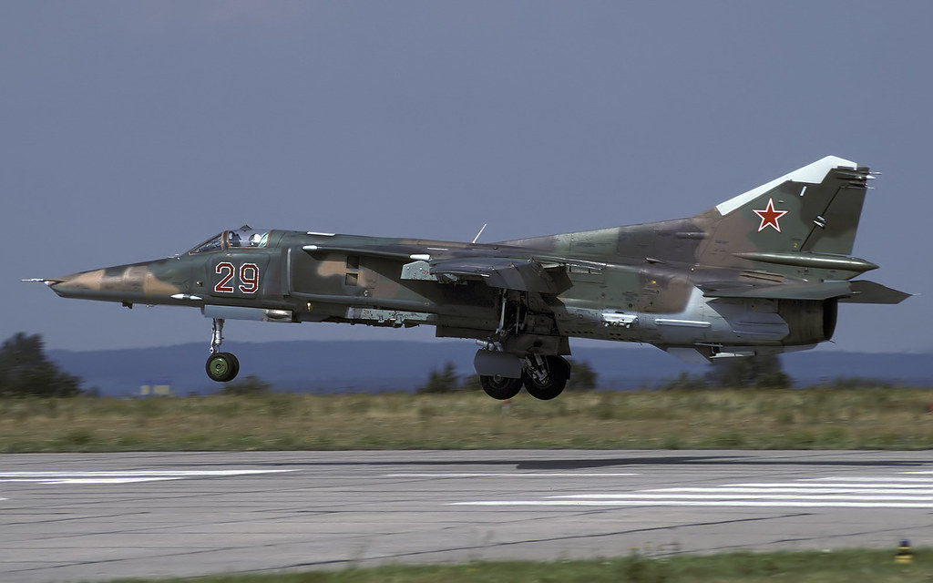 296 APIB Mig-27D 29 Red_61912555170_18.08.92 CLOFTING 3 (2)
