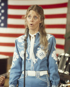 lindsay-wagner-d04