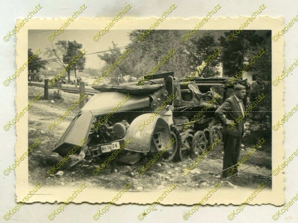 Foto, Wehrmacht, zerstörtes Sdkfz, Halbkette, Nahaufnahme