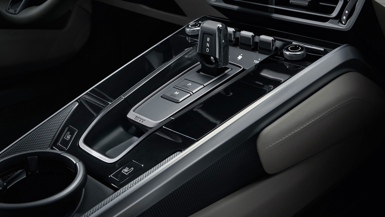 713687_911_carrera_4s_992_2018_porsche_ag