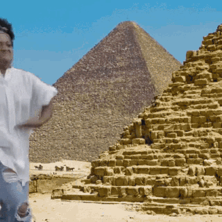 milly-pyramid.gif