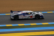 24 HEURES DU MANS YEAR BY YEAR PART SIX 2010 - 2019 - Page 25 15lm01-Toyota-TS40-Hybrid-A-Davidson-S-Buemi-K-Nakajima-21