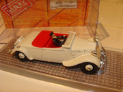 Norev-11-A-1935-Cabriolet-Ouvert-Blanc-int-rieur-rouge.jpg