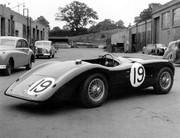 24 HEURES DU MANS YEAR BY YEAR PART ONE 1923-1969 - Page 27 52lm19-Jaguar-CType-Peter-Whitehead-Ian-Stewart-6