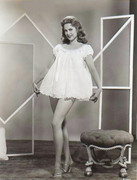 Martha-Hyer-a157