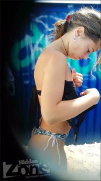 [Image: Voyeur36555133706.jpg]