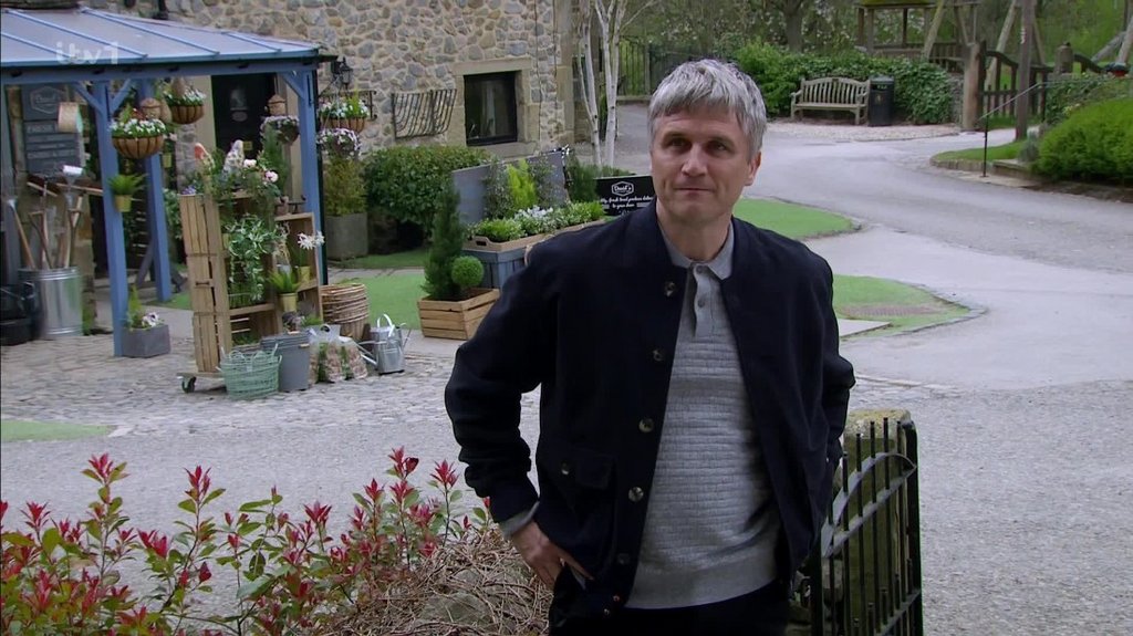 [Image: 21kynexv62rh.jpg]