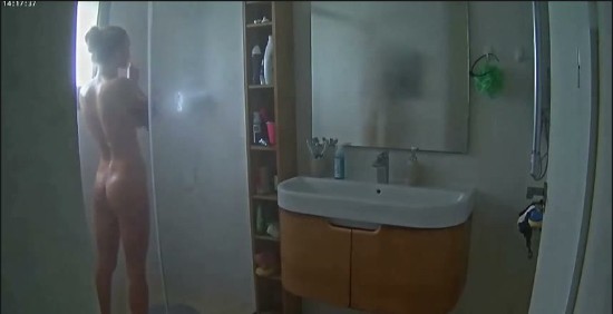 [Image: Voyeur7195145422.jpg]