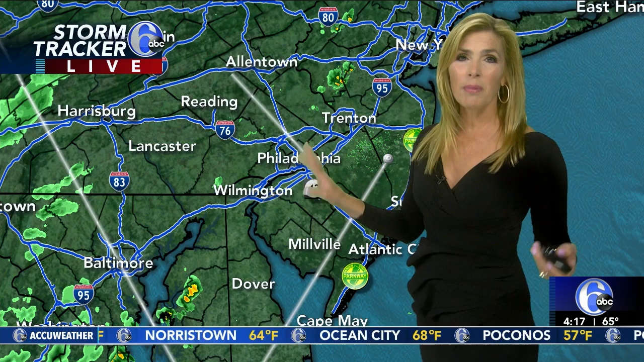 10.16 - 09.00.00 - Tamron Hall. American actress and real estate agen....ts_snapshot_00.18.45.487