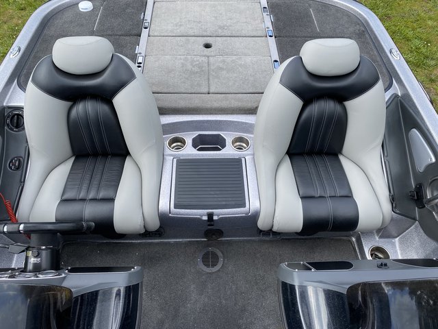 Ranger Center Seat Console - Ranger Bass Boat Seat Covers Ranger Center Seat Console - Ranger Bass Boat Seat Covers
