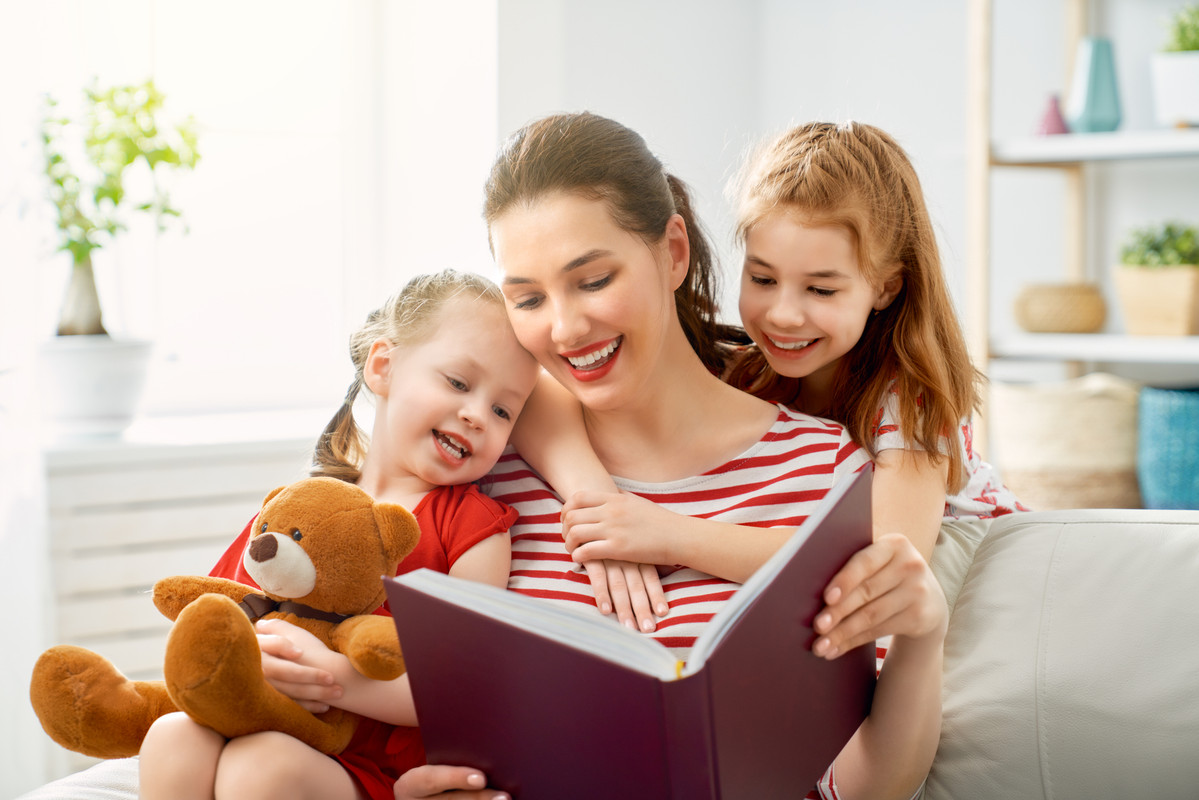 How Does The Madness Of Crowd Books Help Kids Grasp The Concept Of Social Influence?