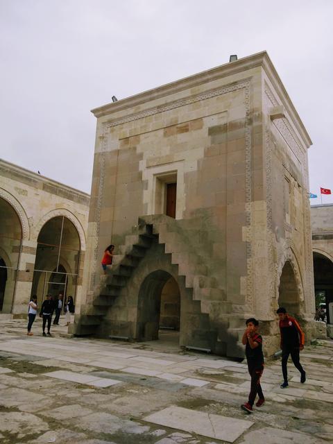 KONYA, MONASTERIO de los DERVICHES ( en construcción ) - Turquia esencial (4)