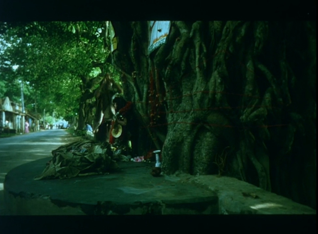 Bhalo Theko Movie Screenshot