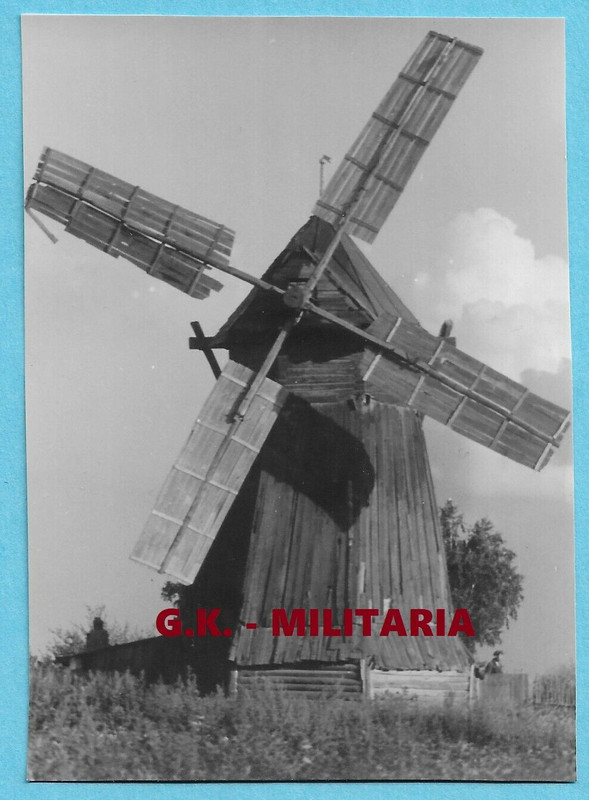 Foto Luftwaffe NAGr. 4 Windmühle windmill Kutepowski Ostfront Polen 1944.
