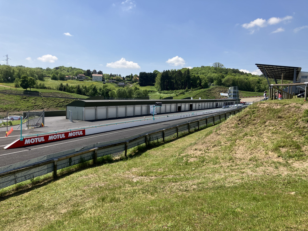 C9115FDA-CA64-40FD-9E79-4B8829BBF171