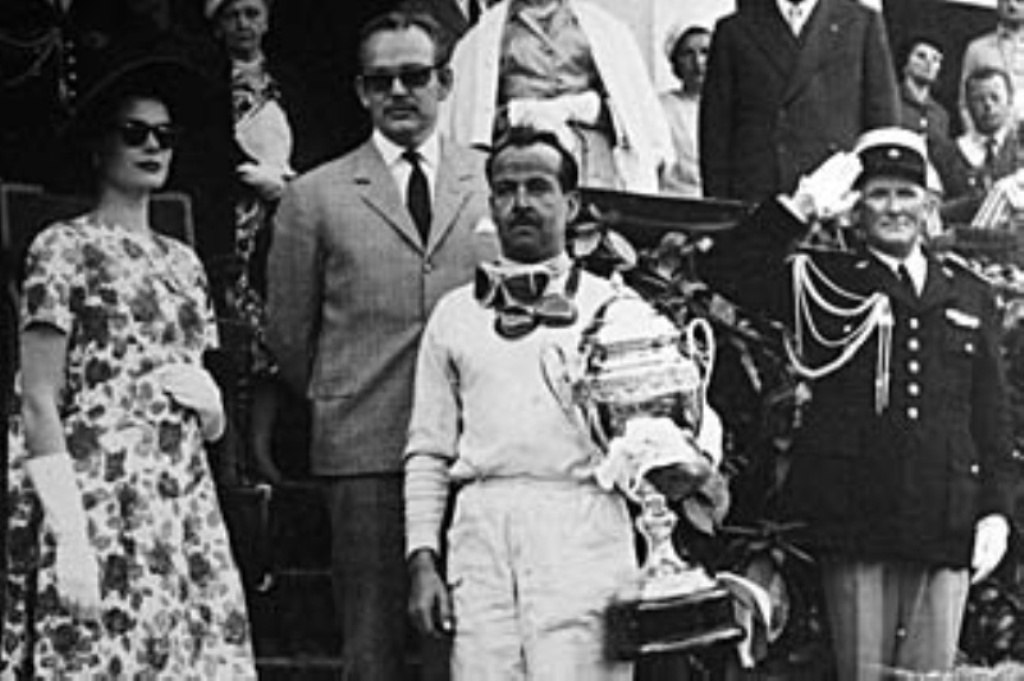 1958 мон подиум