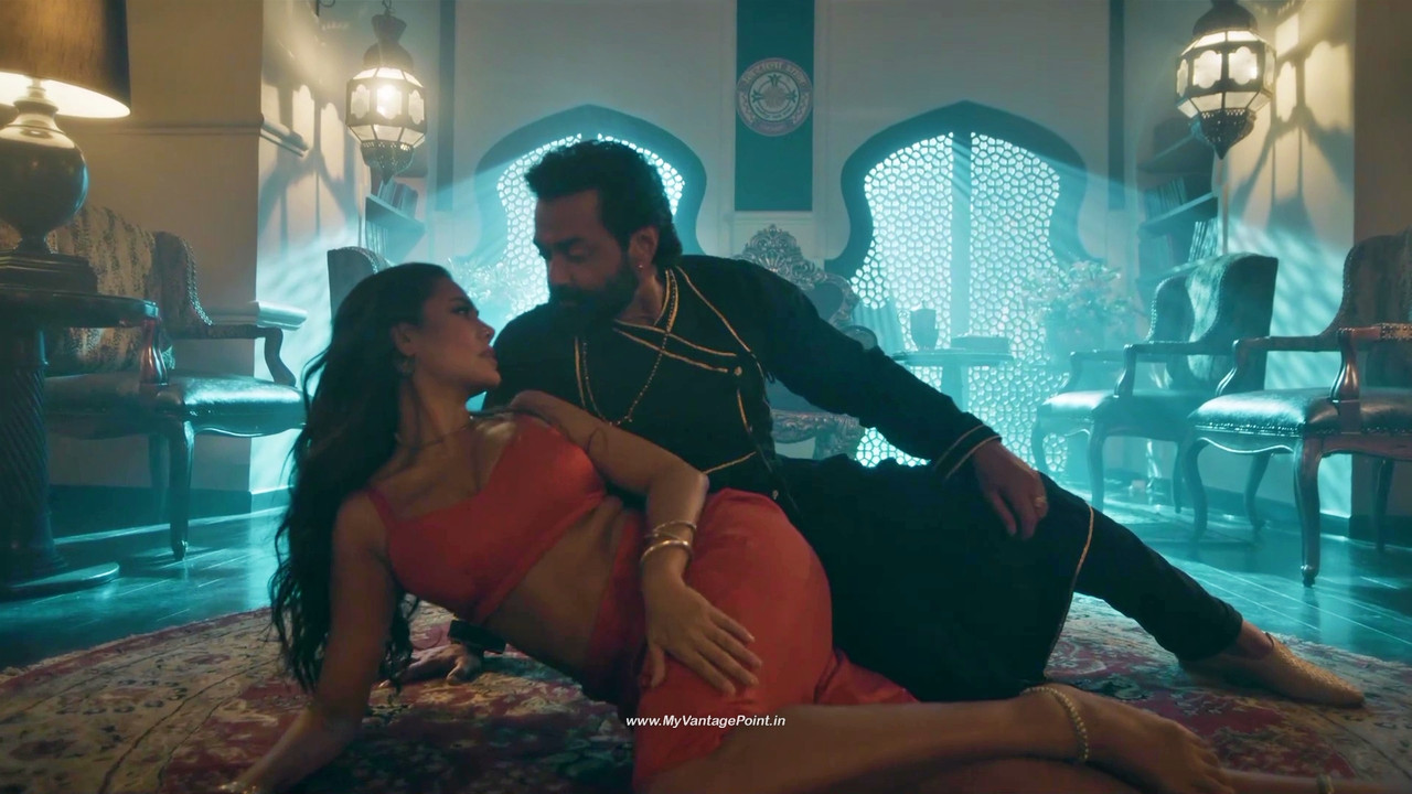 140Esha Gupta Hot in Aashram Web Series