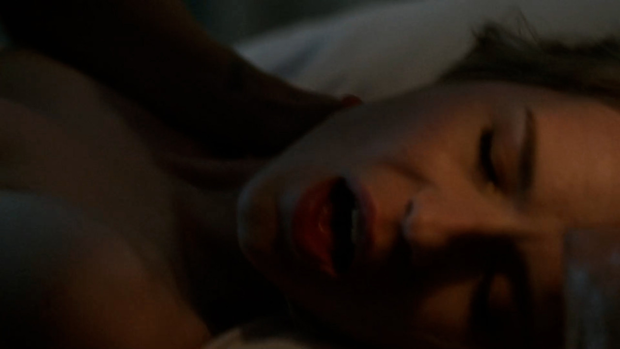 Monica.Raymund_Hightown.S01.00_01_19_07.Still010