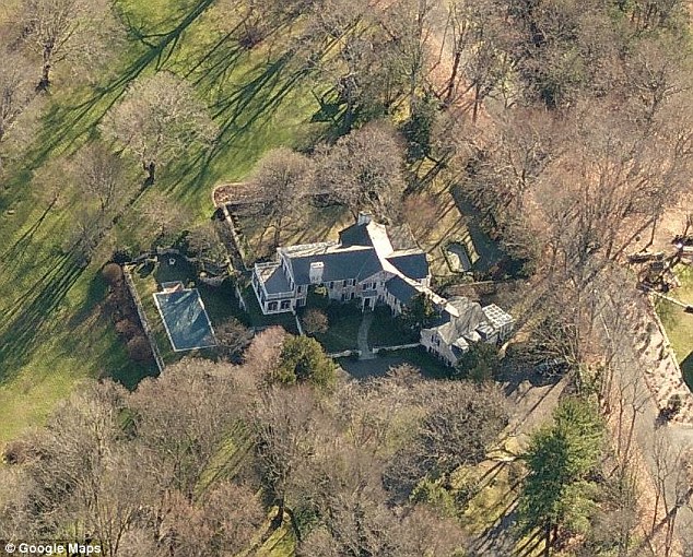 Photo: house/residence of the handsome 45 million earning Newark, New Jersey, U.S.-resident
