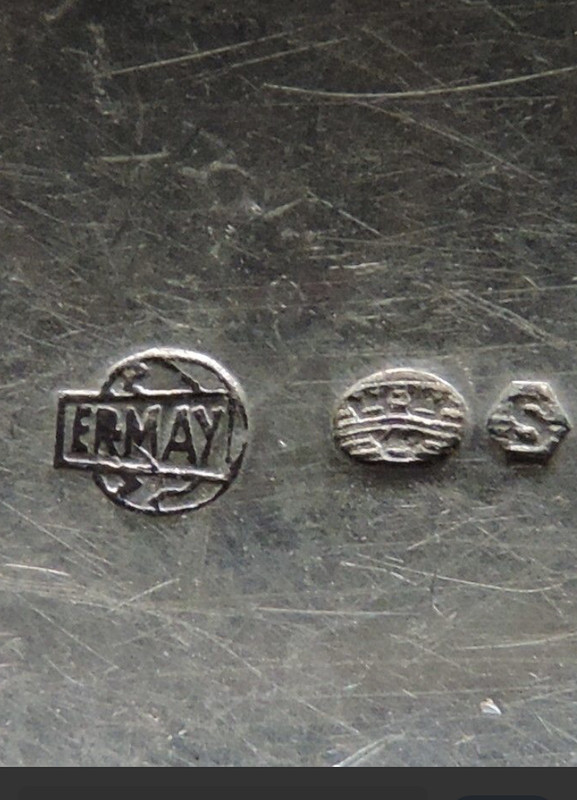 10987DFE-7B31-49C7-A924-3C5FA255A75A