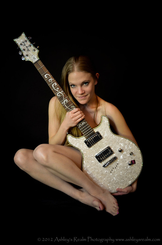 skin_and_axe_by_nib_floyd-d4rdp34