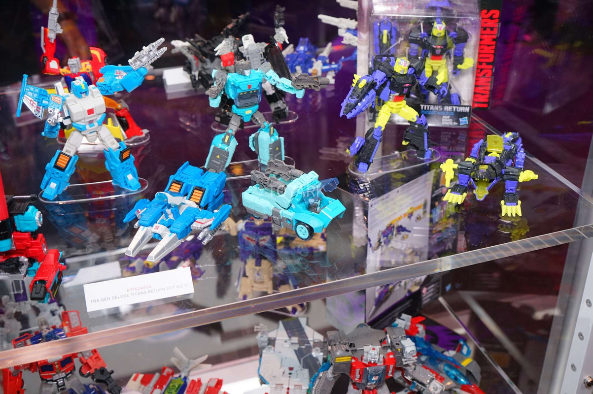 SDCC-2017-Hasbro-Transformers-051