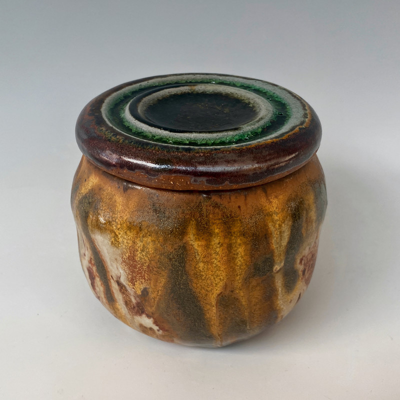 jar front