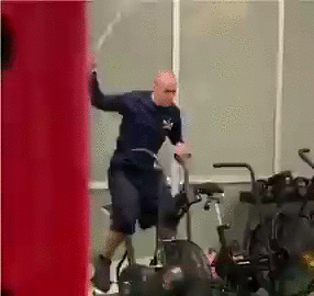 https://i.postimg.cc/qqC3BWcy/qz-IWAs-Wnf-NMNj26-H.gif