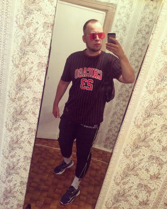 904A4322-6A6E-434E-9860-BD9E0CBB82B5