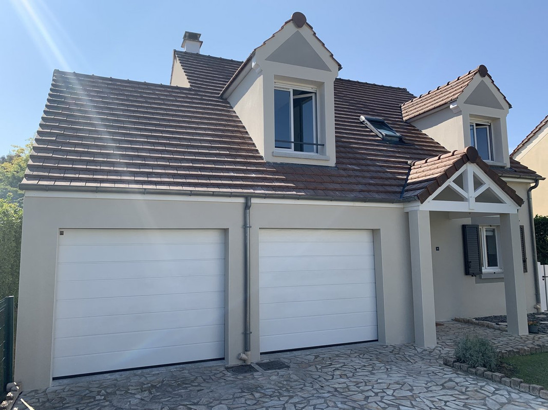 3A1D7B65-3BA1-405A-8199-8E80B8EB806E