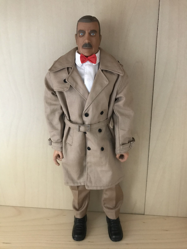Meet Detective Warthog. C941-E5-F2-2652-4-B1-F-A765-70-D3-FDA83-BFC