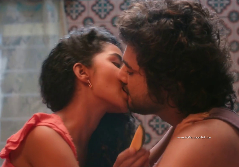 liplock-scene-of-anupama-parameswaran-in-tillu-square-2024