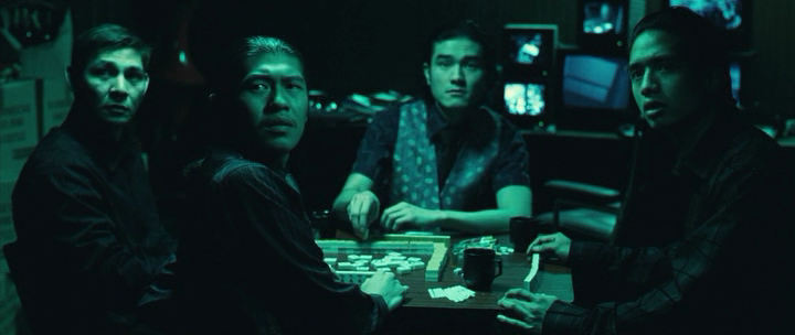 Revolver_HDRip__[scarabey.org]_by_Scarabey.avi_20211213_210534.393