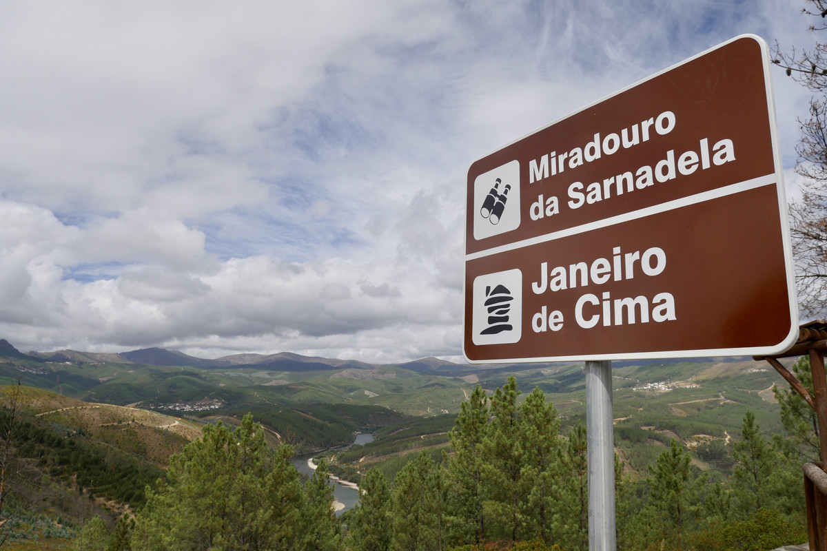 E109D40F-06D8-434F-B9B4-0E15010A3FED