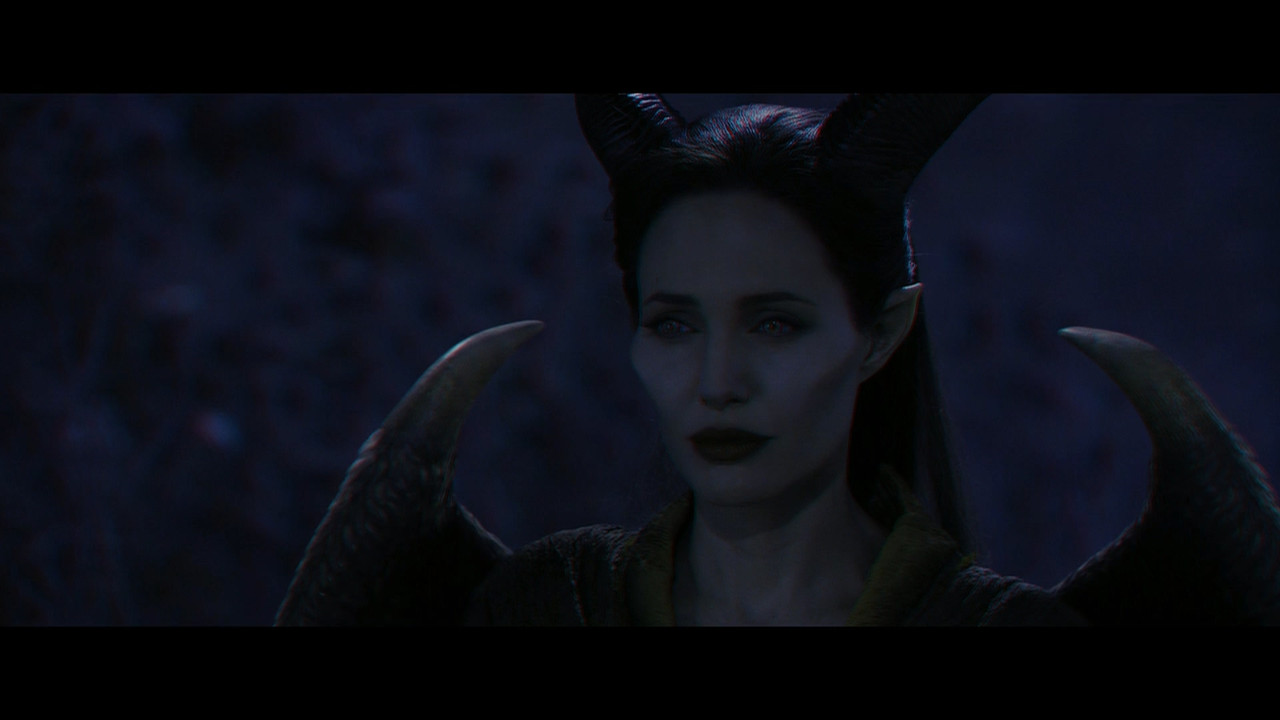 Maleficent.(2014).3D.(Anaglyph_Dubois).mkv_20220806_142445.960