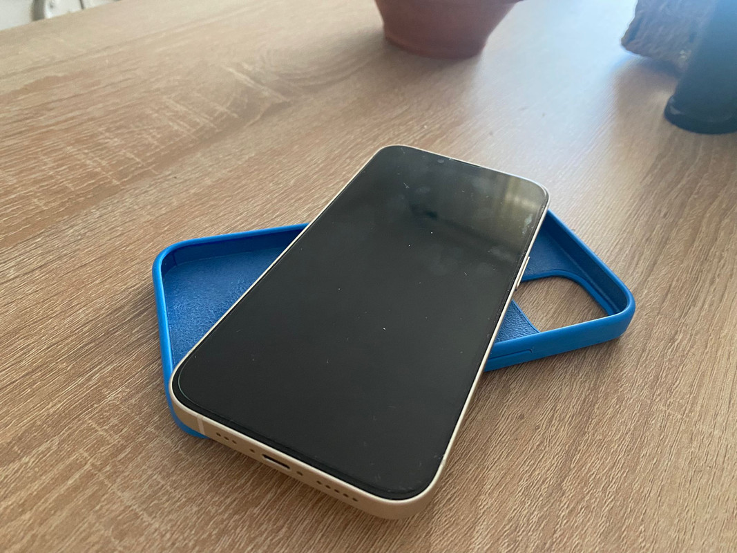 05B39A40-7DE4-46E5-8E02-1825629B006C