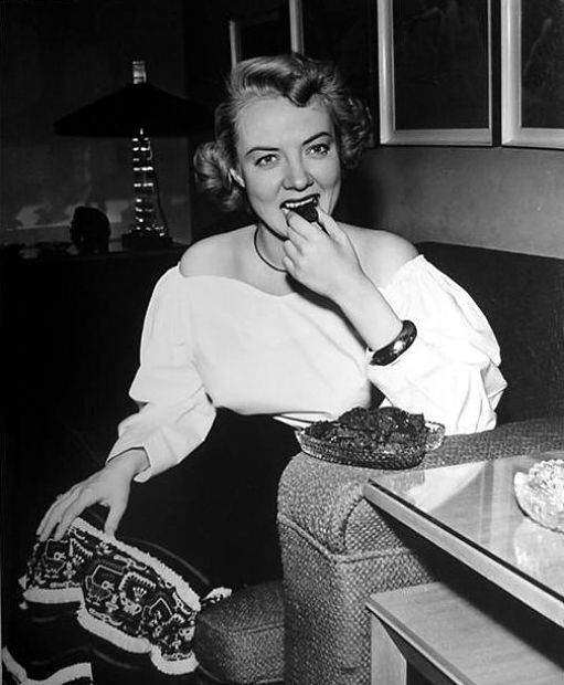 Audrey_Totter_a33