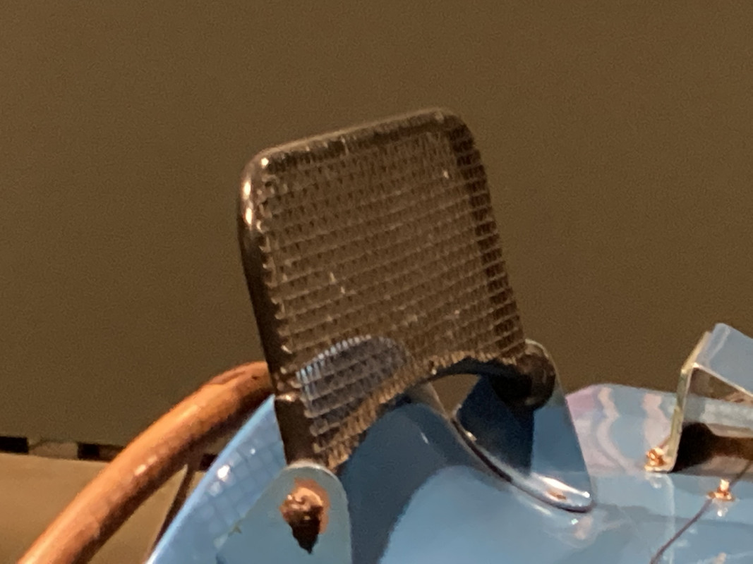 1943514B-D39F-4A9D-A37B-0A9557A2C3D4