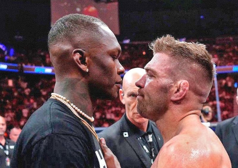 Слух! Адесаня - Дю Плесис оглавява UFC 305 в Австралия