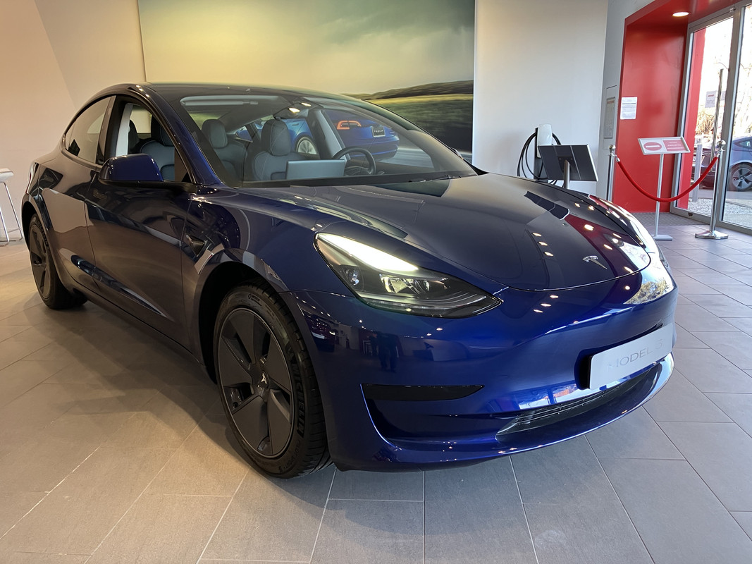 F2BA8151-9338-48C0-A0AF-ECA7B484D278