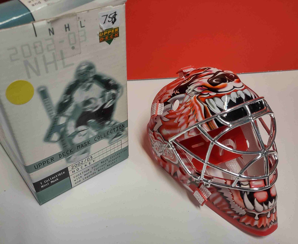 Cujo-UD-mini-mask-Detroit