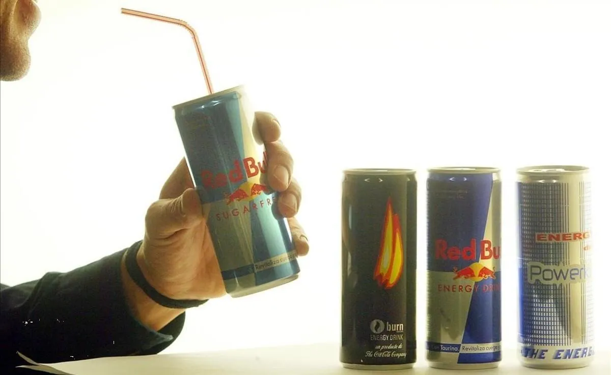 ¿Qué ventajas y desventajas tienen las bebidas energéticas?