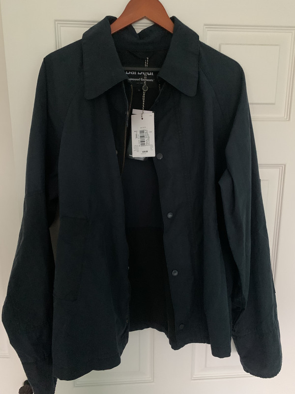 803DC8DC-40BF-437A-8551-5EA2370A3AE0